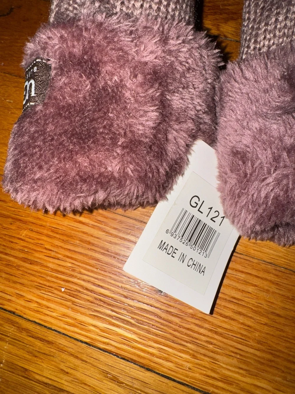 UGG Cable Knit Faux-Fur Cuff Sweater Mittens